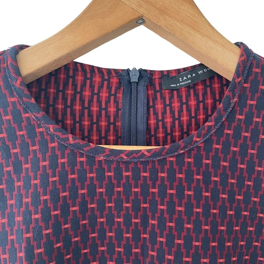 Zara Woman Navy and Red Geometric Oversized Top Size Small - Picture 2 of 6
